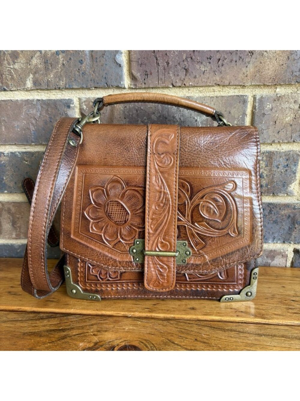 Patricia Nash Luxury Designer Tooled Brown Leather Shoulder Bag w/Brass Hardware